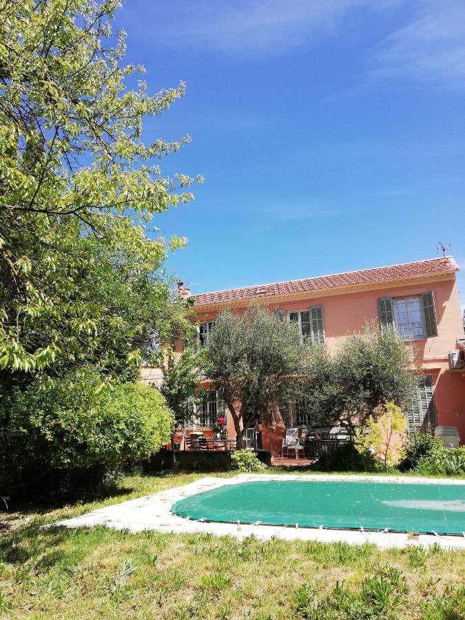 LOLIFAN en PROVENCE Bed and Breakfast Brignoles Buitenkant foto